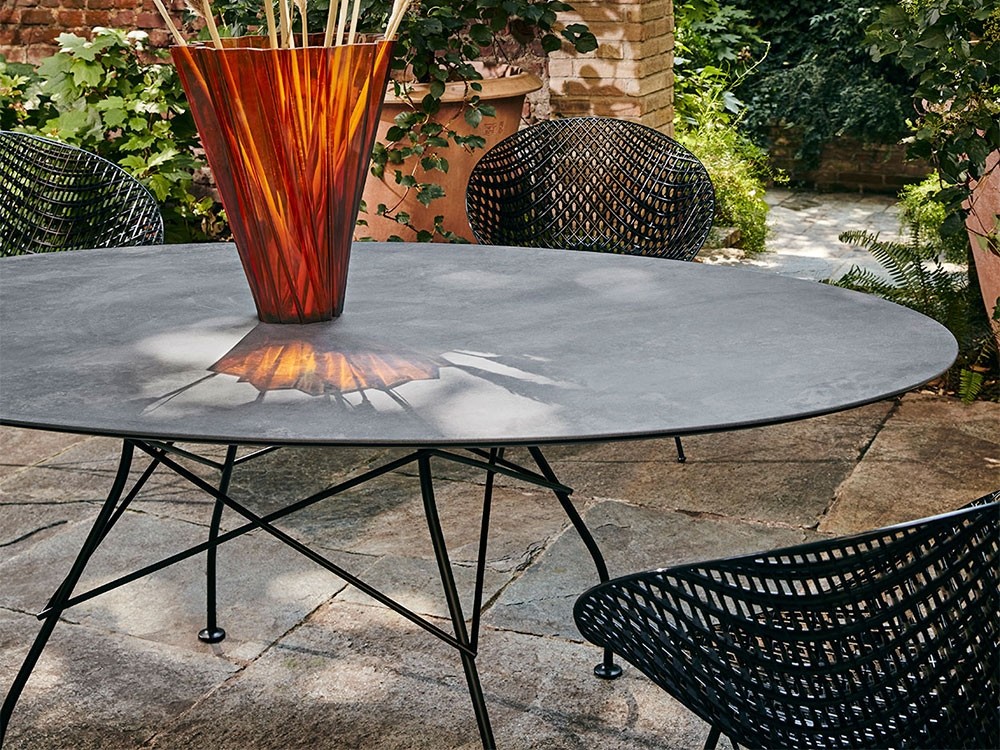 Glossy Outdoor Oval Table